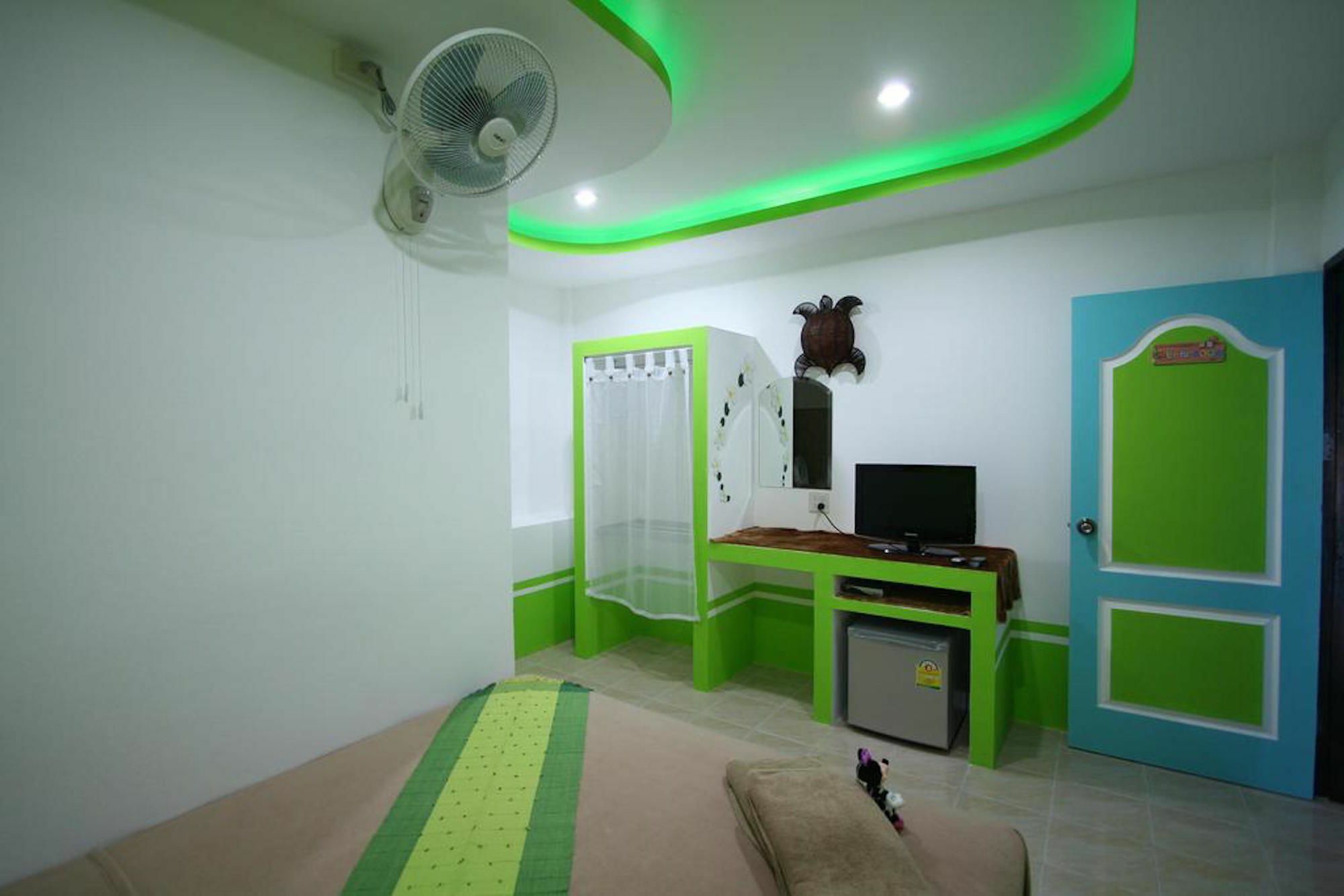 Mania Guesthouse Ко Тао Екстериор снимка